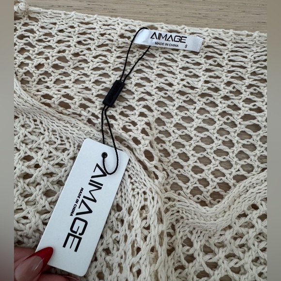 Mesh Knit Lightweight Pullover - Picture 2 of 3